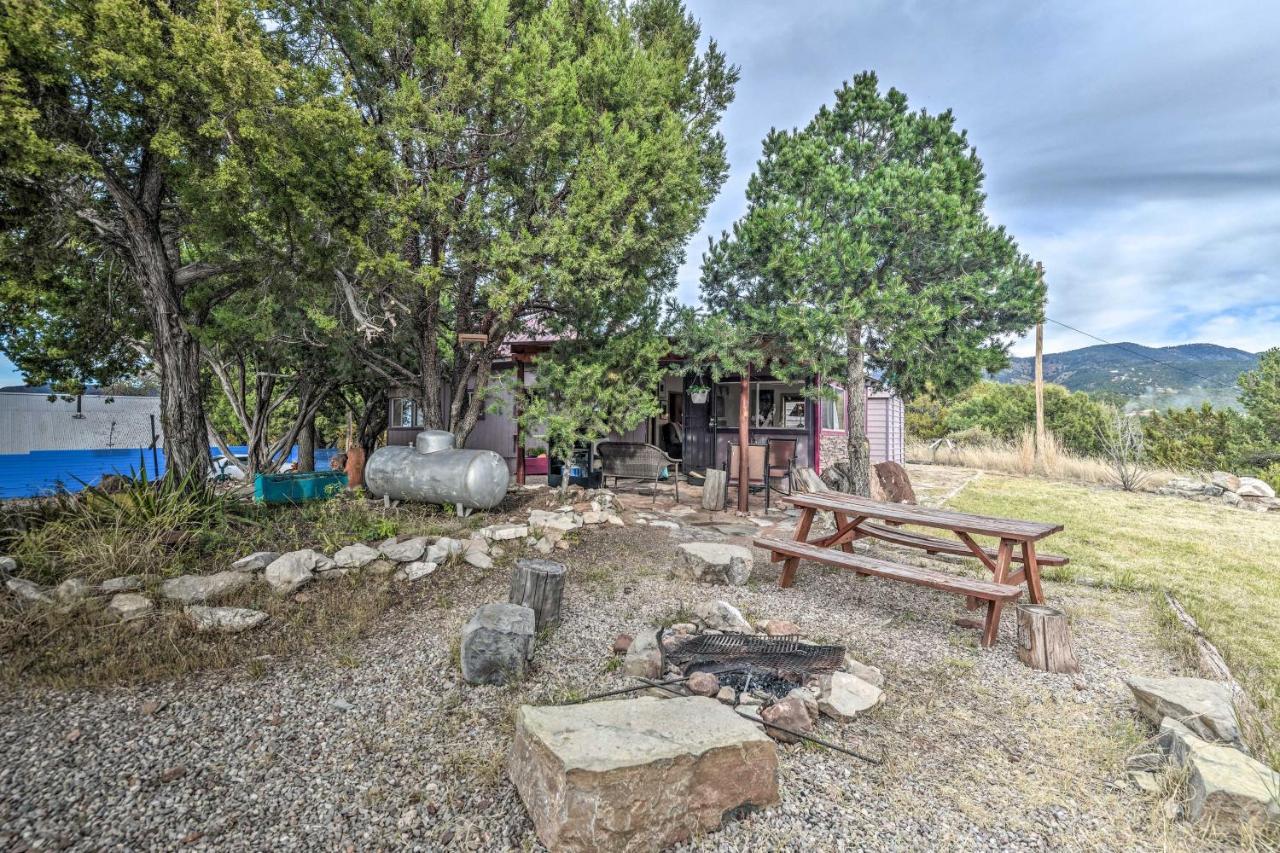 Cozy High Rolls Cottage Near Hiking Trails! Cloudcroft Exterior foto